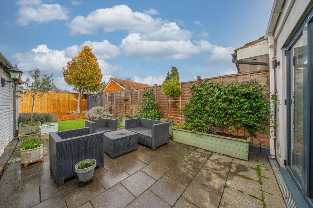 Property photo 3 of 15