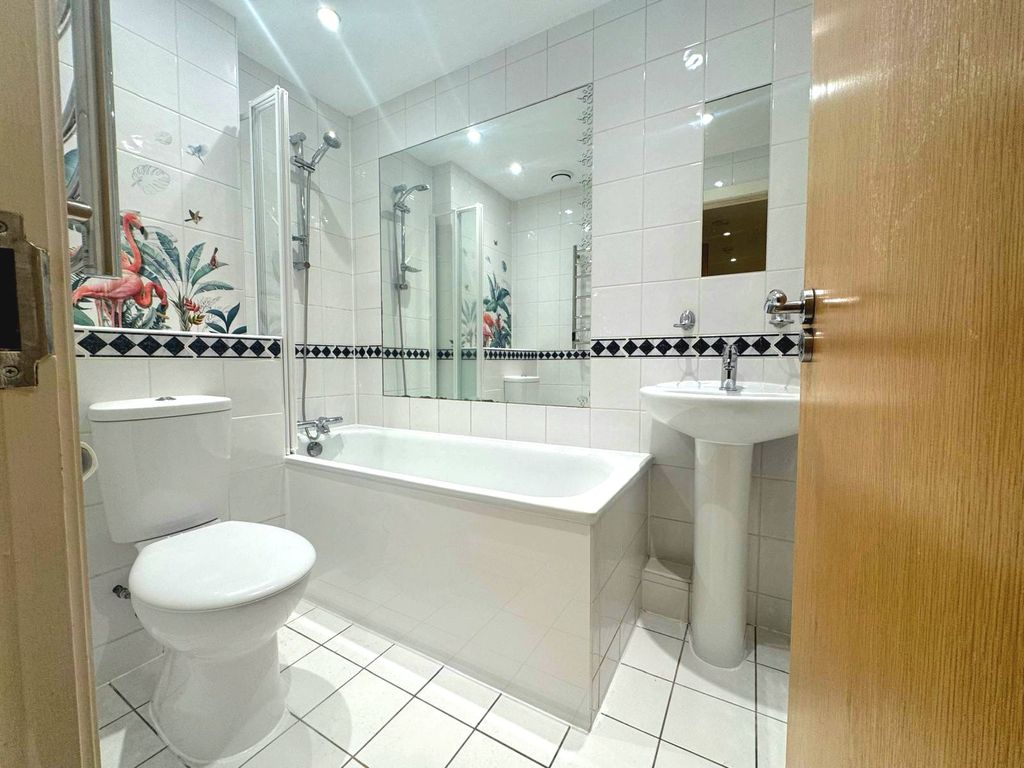 Property photo 3 of 9 10