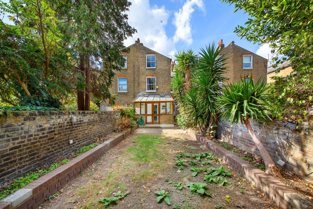 Property photo 2 of 15