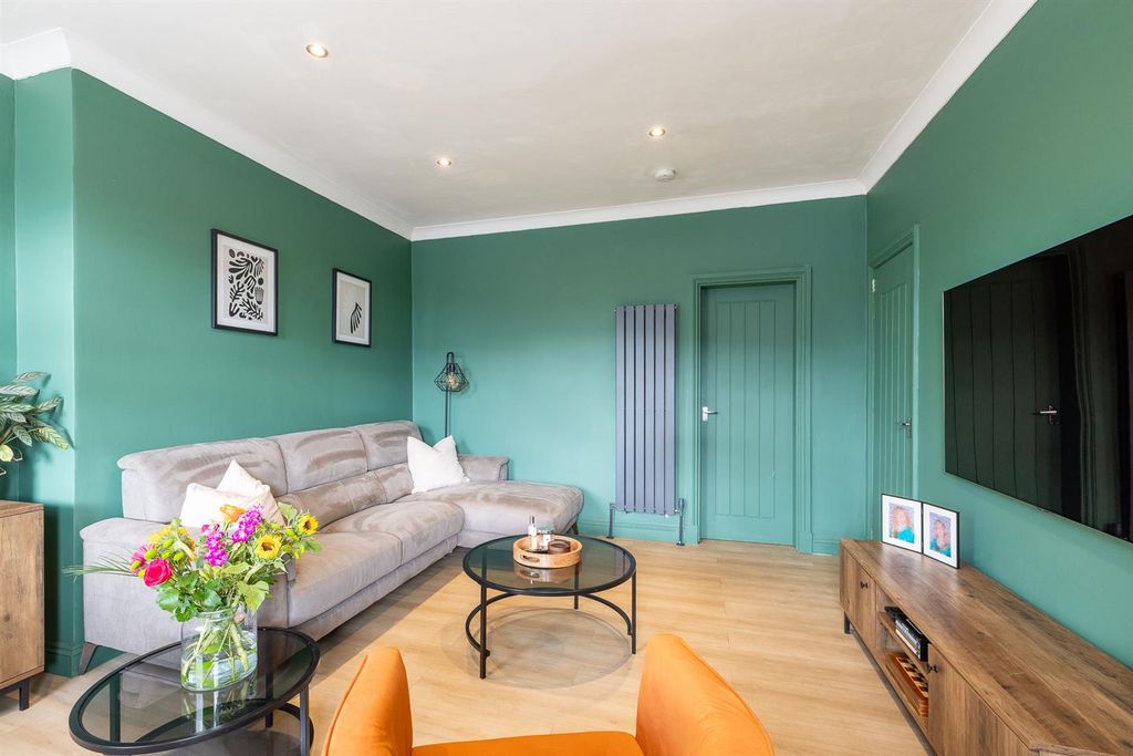 Property photo 3 of 21 8.Jpg