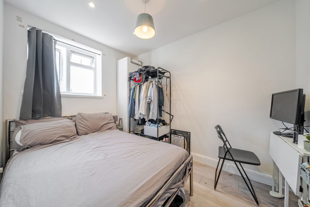 Property photo 2 of 12 1494696-11-6A59F2...