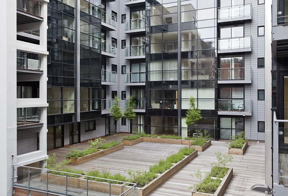 Property photo 2 of 12 Courtyard Pall Mall Sm.Jpg