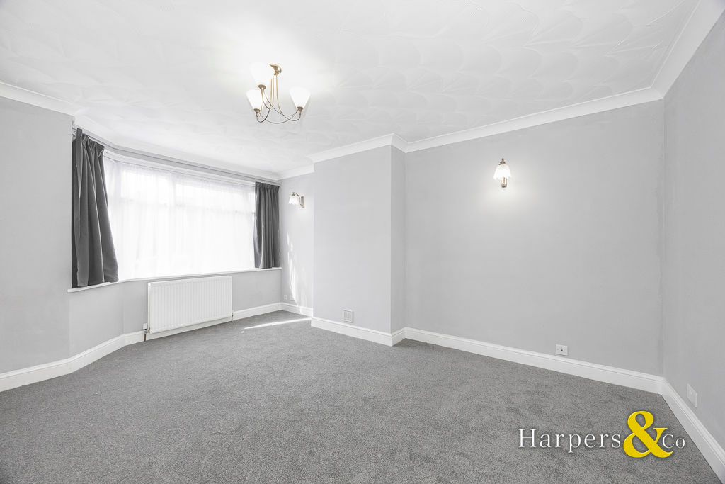 Property photo 3 of 17 Photo 14