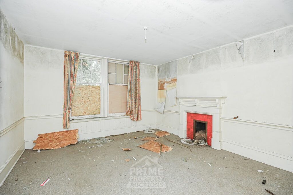 Property photo 2 of 28