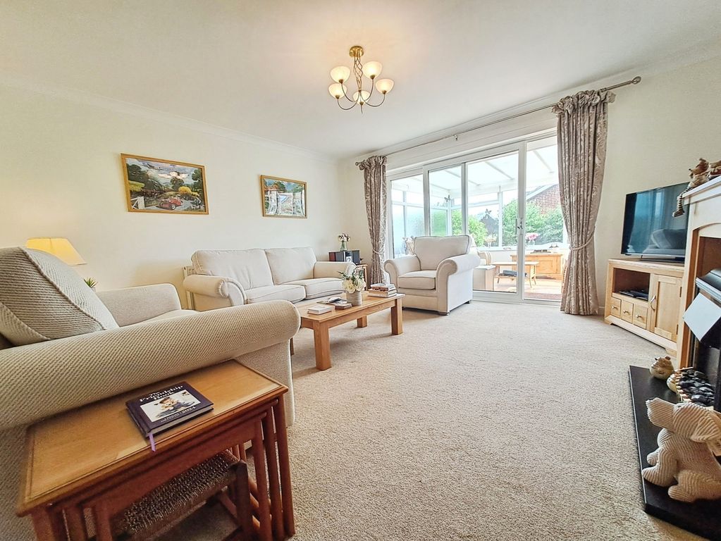 Property photo 2 of 21 Pbox-Img.Jpg