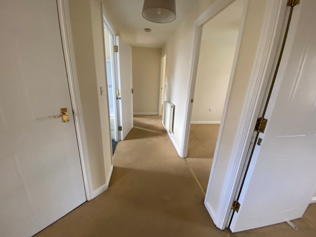 Property photo 3 of 12 Hallway