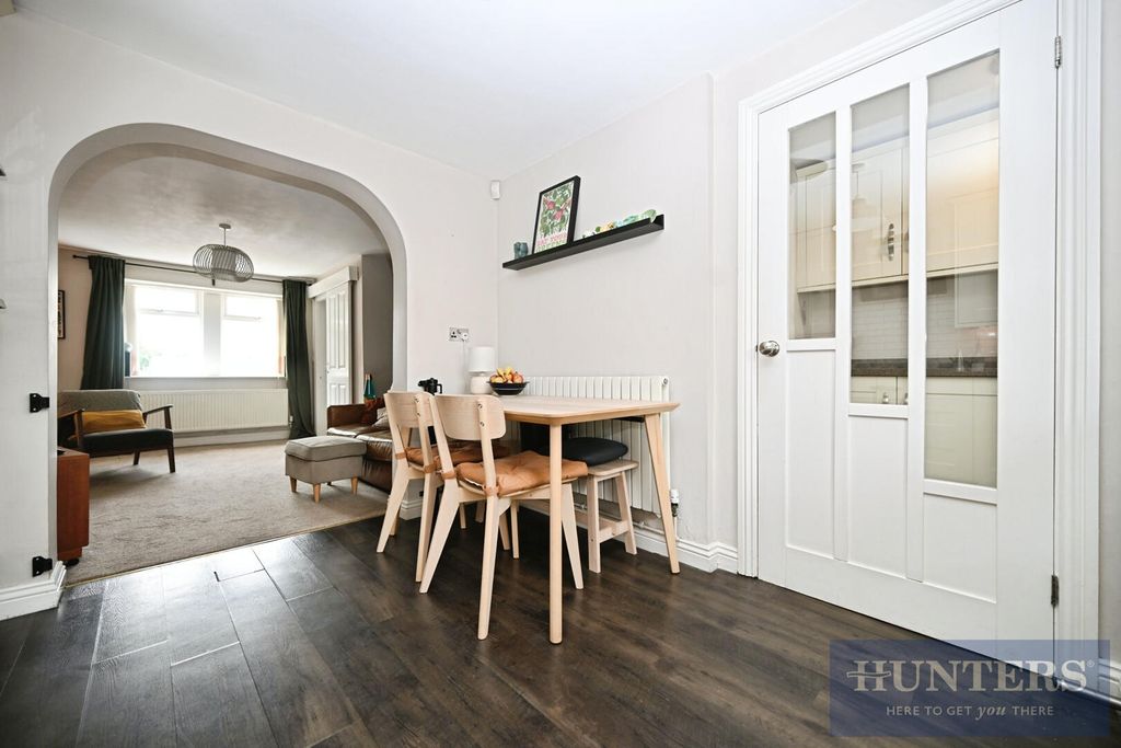 Property photo 3 of 22 Dining Room