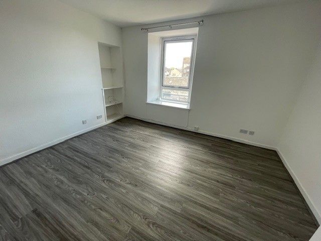 Property photo 2 of 7 Photo 2