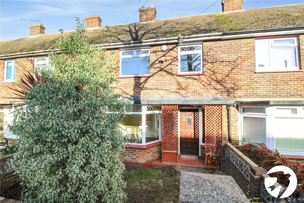 Property photo 1 of 17 Front