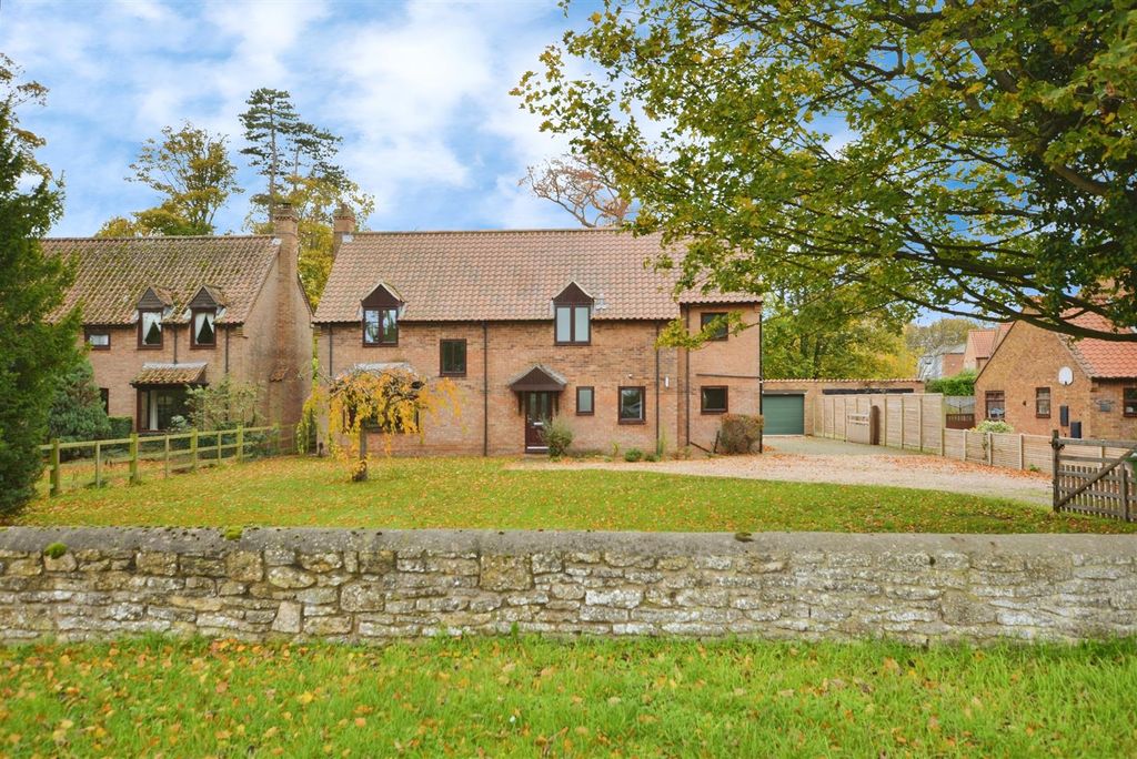 Property photo 1 of 44 Front