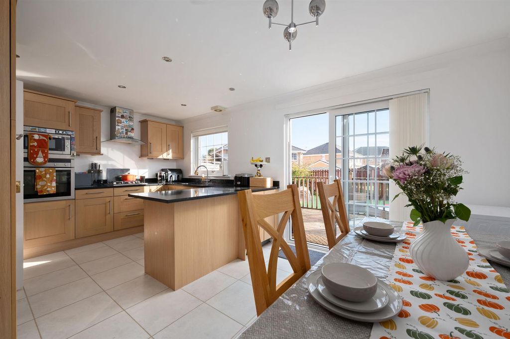 Property photo 3 of 25 8.Jpg
