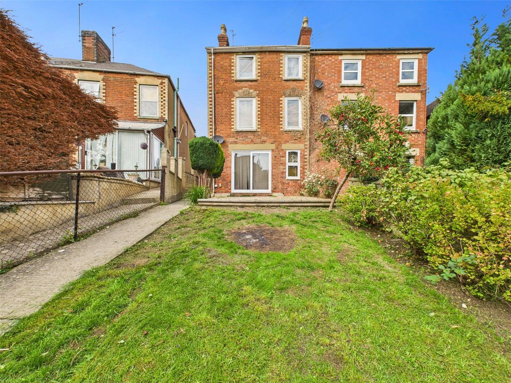 Property photo 1 of 14 Picture No. 15