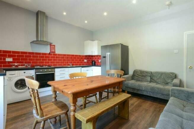 Property photo 1 of 16 Picture No. 13