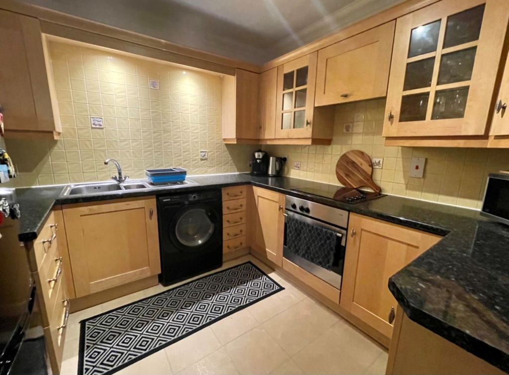 Property photo 3 of 8