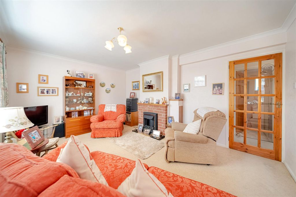Property photo 2 of 13 Boxford-29.Jpg