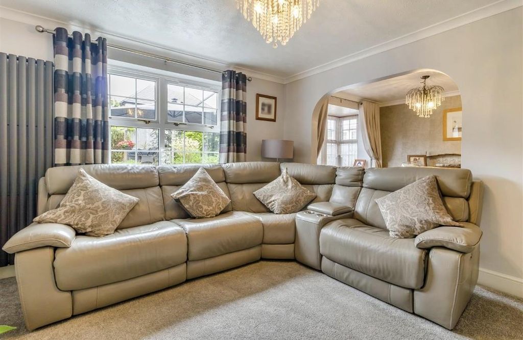 Property photo 2 of 31 Unknown-19.Jpeg