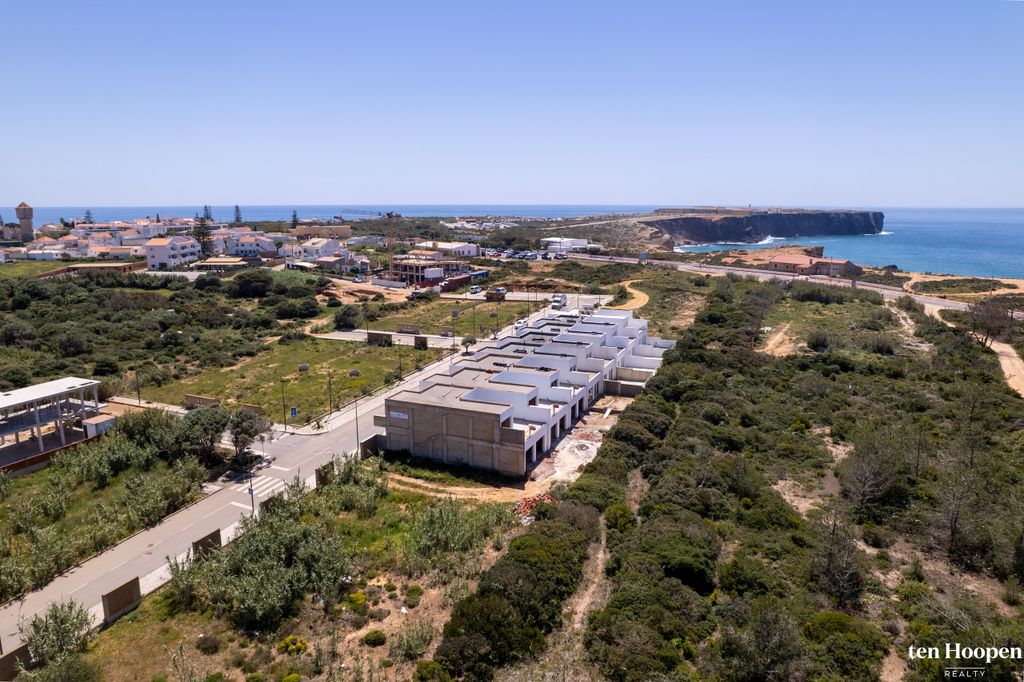 Property photo 2 of 30