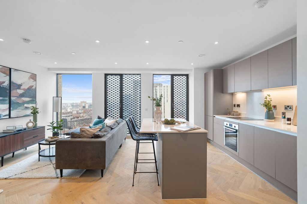 Property photo 3 of 30