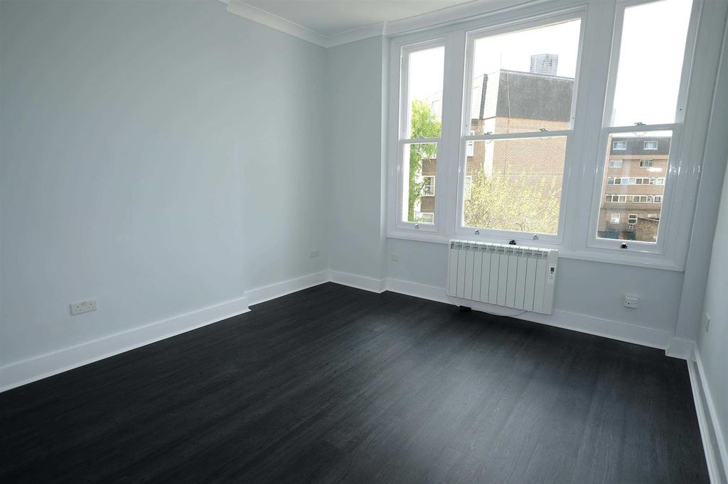 Property photo 2 of 6 Thumbnail (2).Jpg