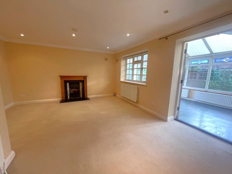 Property photo 2 of 21 Photo 34