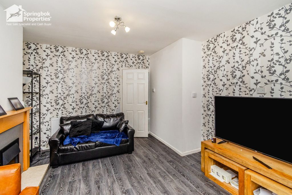 Property photo 3 of 14 Image 2