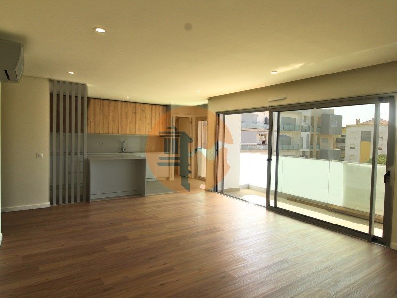 Property photo 2 of 34