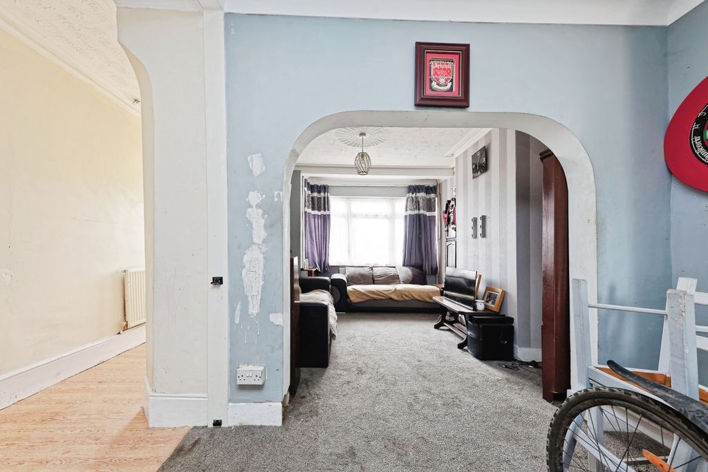 Property photo 3 of 18 Img_2615_Rw