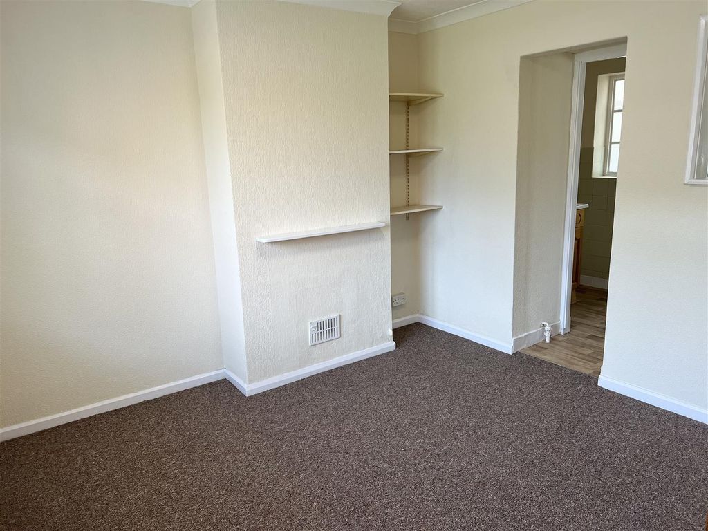 Property photo 3 of 12 Dining Room.Jpg