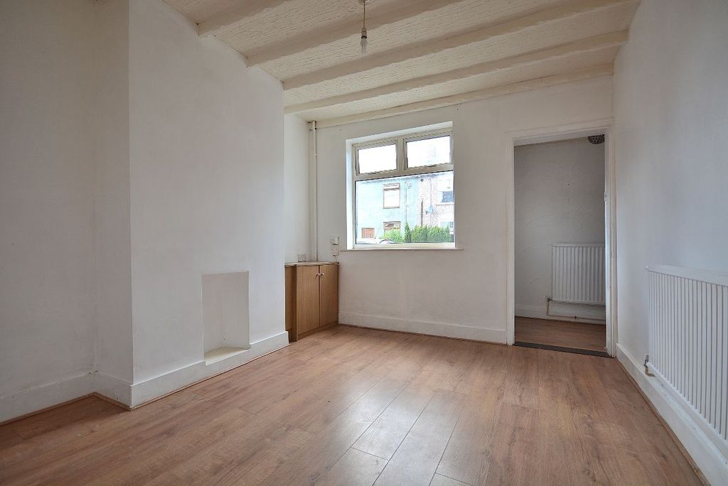 Property photo 3 of 23