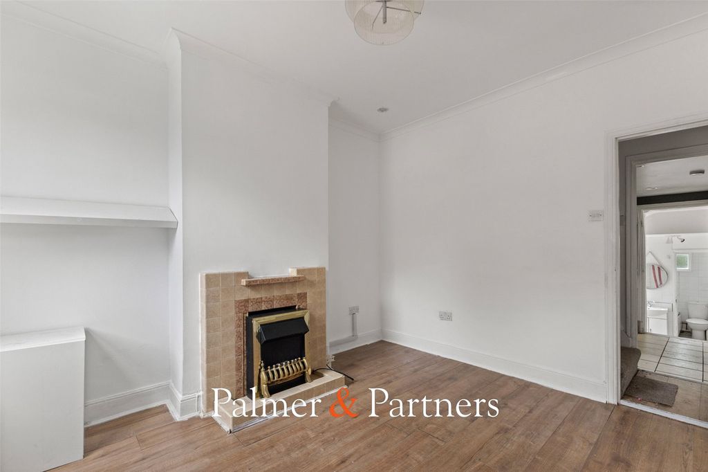 Property photo 2 of 13 Picture No. 11