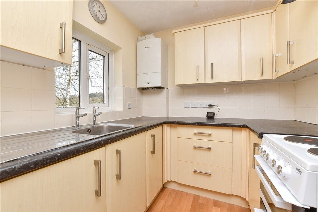 Property photo 3 of 9 Kitchen / Lounge / Diner