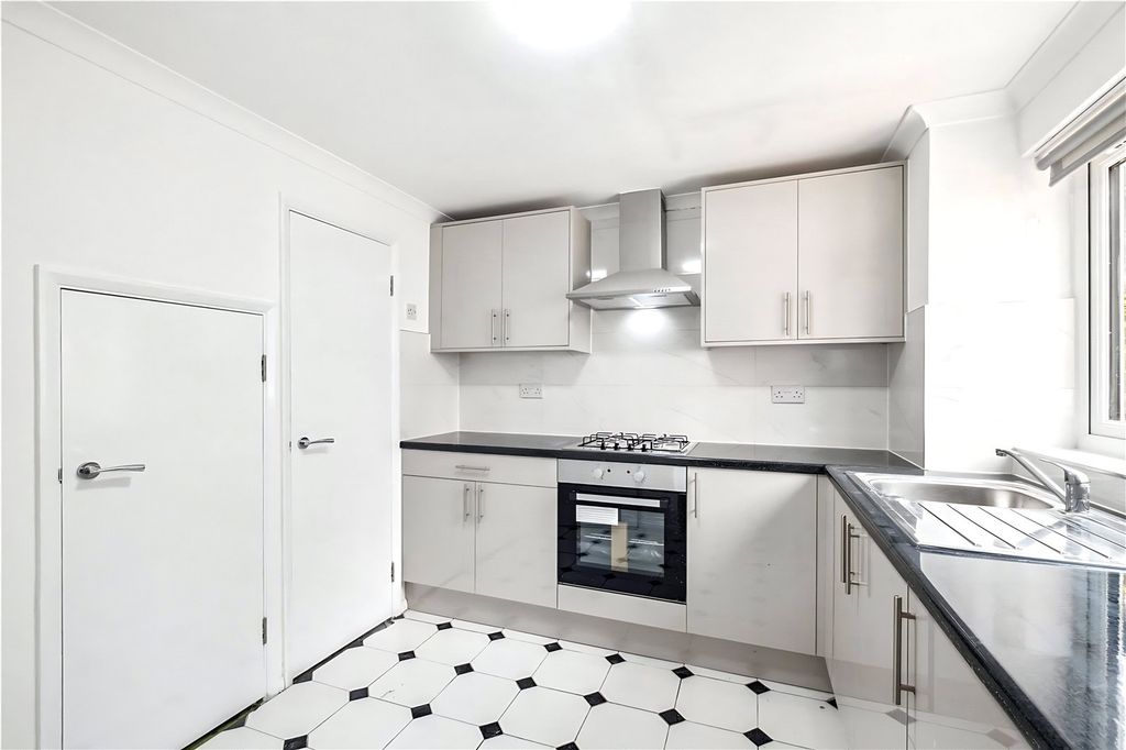 Property photo 1 of 16 Picture No. 08