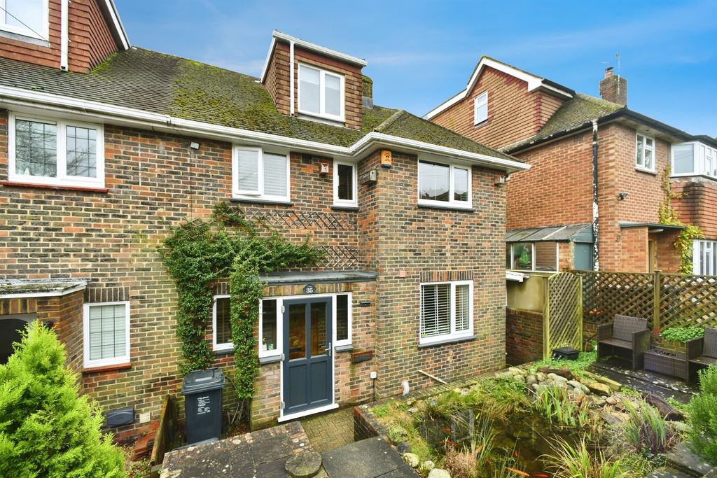 Property photo 1 of 29