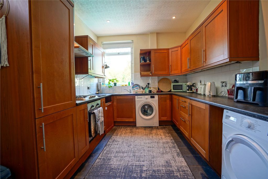 Property photo 3 of 13 Picture No. 11