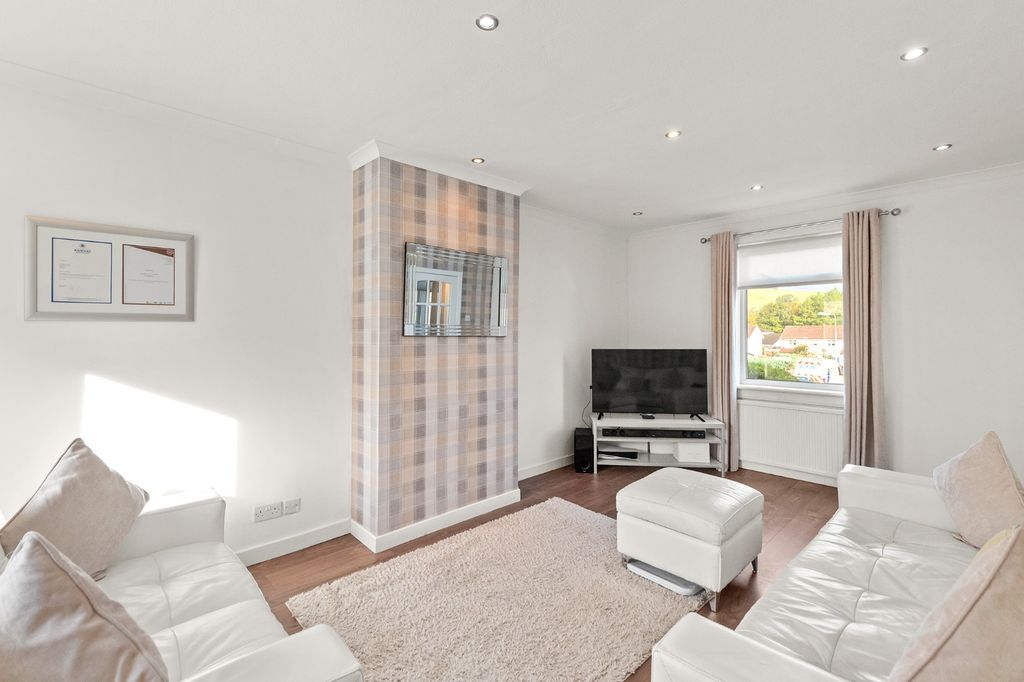 Property photo 3 of 23 5439954