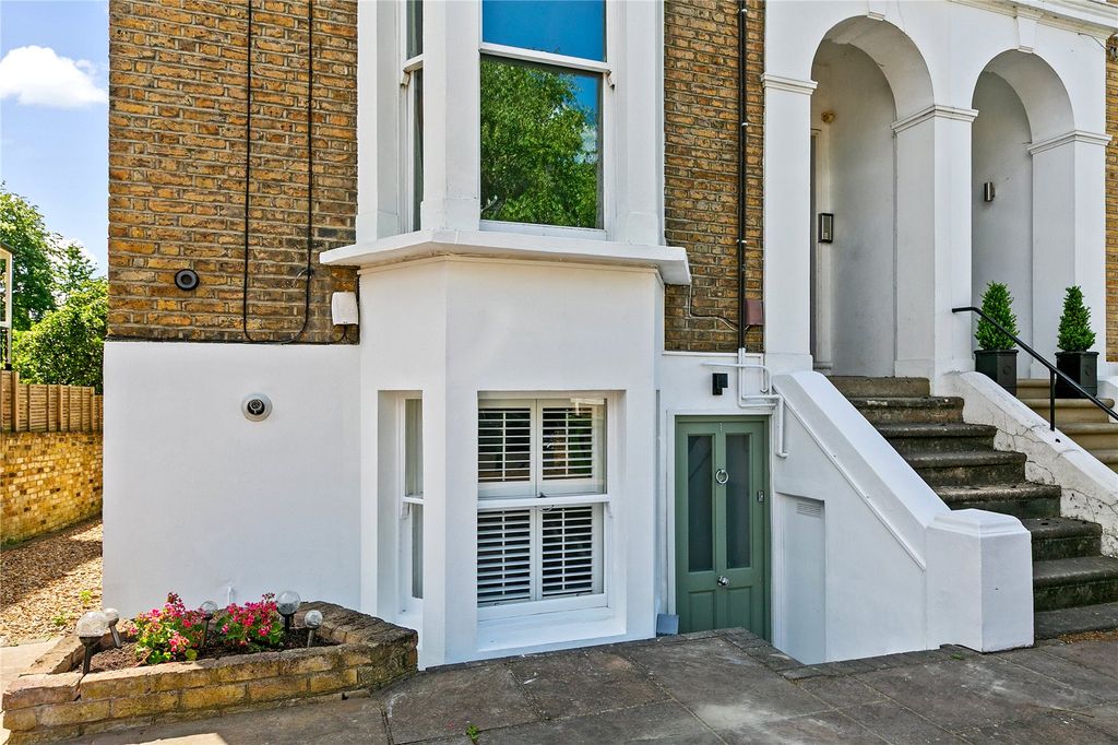 Property photo 2 of 13 Picture No. 19