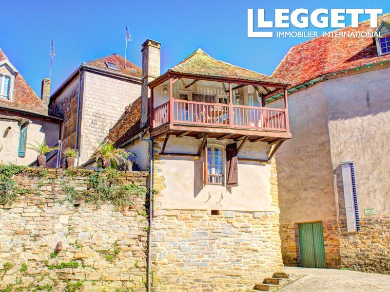 Property photo 2 of 10