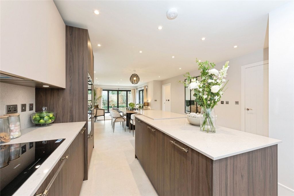 Property photo 3 of 26 Picture No. 48