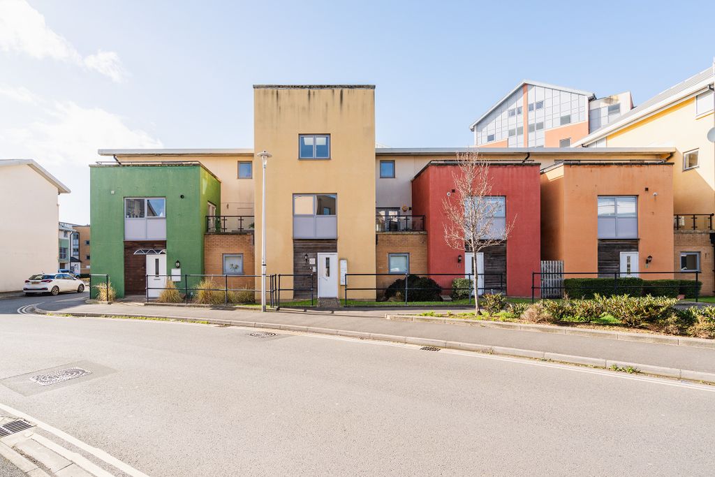 Property photo 1 of 15 1