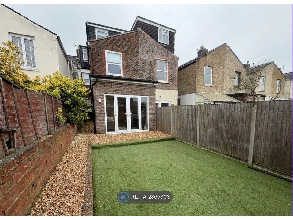 Property photo 3 of 23