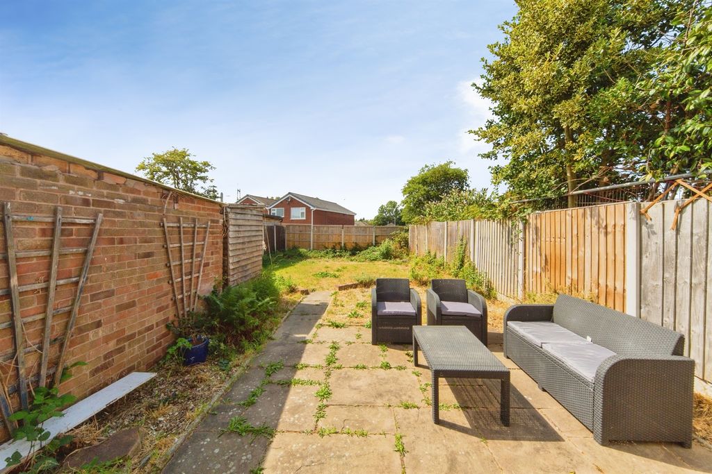 Property photo 2 of 18