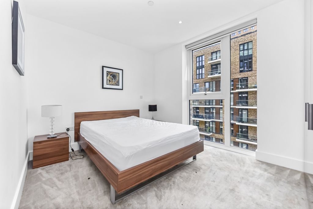 Property photo 3 of 23