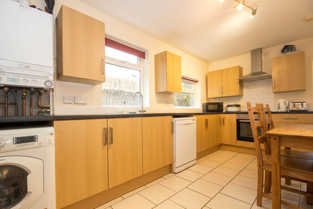Property photo 3 of 9 Picture No. 23