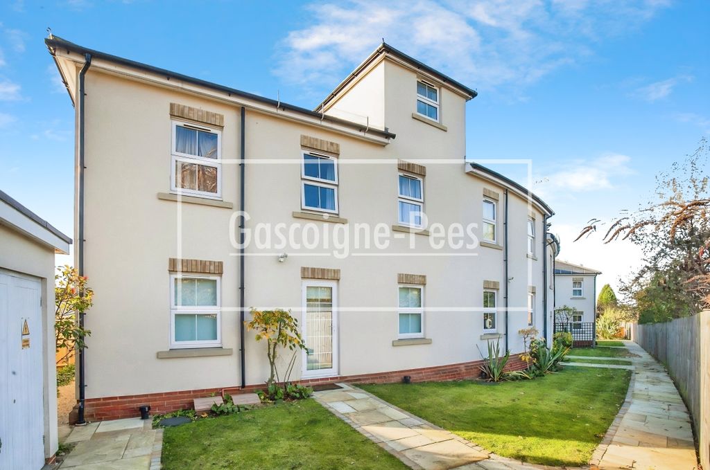 Property photo 1 of 6