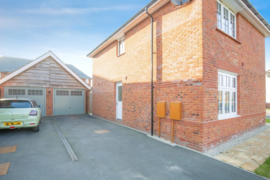 Property photo 2 of 20 A825A8Ef-Mw-3973