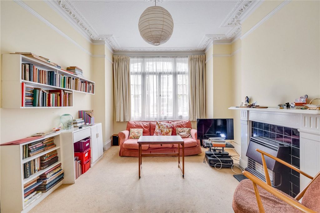 Property photo 2 of 12 Picture No. 20