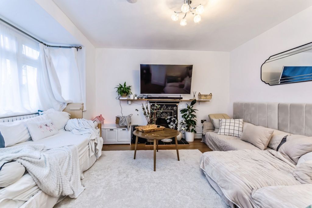 Property photo 2 of 14 Pbox-Img.Jpg