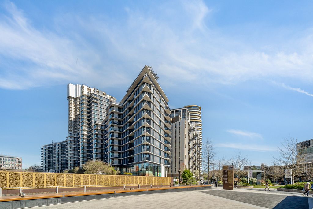 Property photo 1 of 11