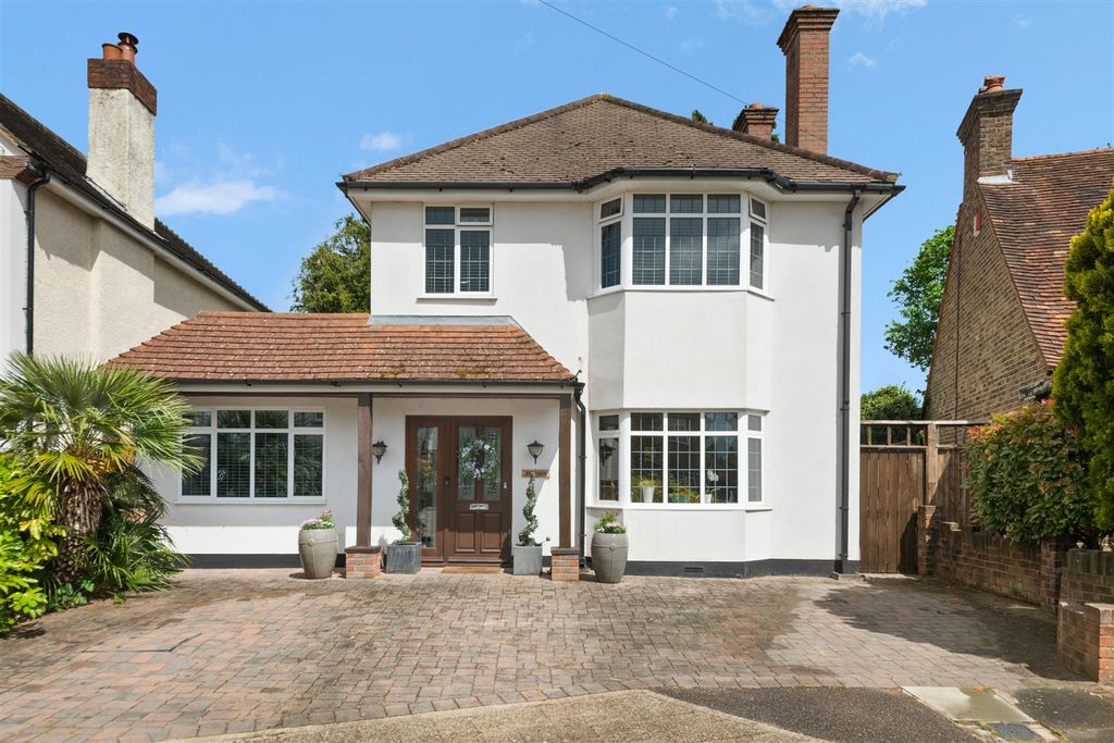 Property photo 1 of 15