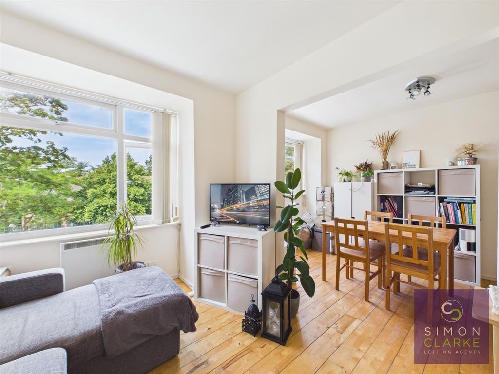 Property photo 1 of 10 Cam05425G0-Pr0151-Still004.Jpg